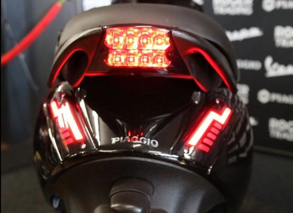 Zadnji smerniki Led -smoke - Piaggio Zip