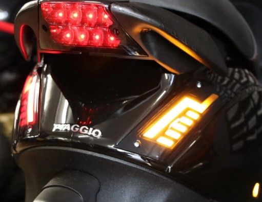 Zadnji smerniki Led -smoke - Piaggio Zip