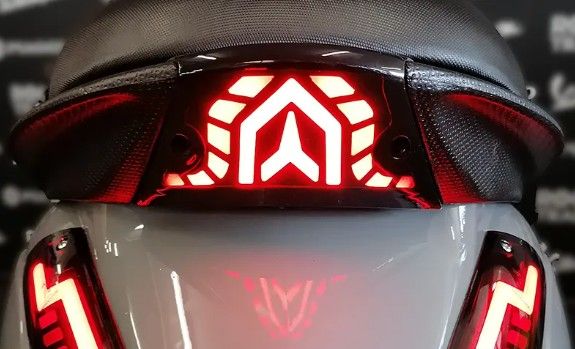 Zadnja luč Alpha - Piaggio Zip